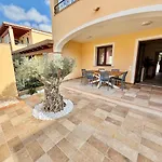 Casa de Férias Casa Merlino By La Via Del Mare Viaggi E Vacanze