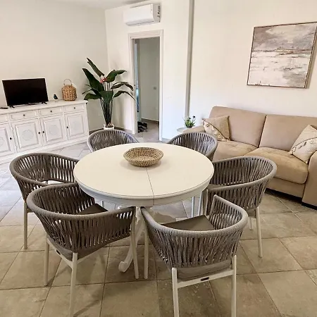 Casa Merlino By La Via Del Mare Viaggi E Vacanze Vakantiehuis