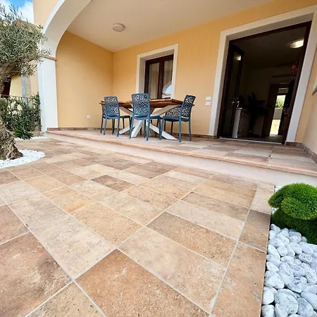 Vakantiehuis Casa Merlino By La Via Del Mare Viaggi E Vacanze