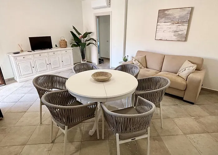 Casa Merlino By La Via Del Mare Viaggi E Vacanze Holiday home