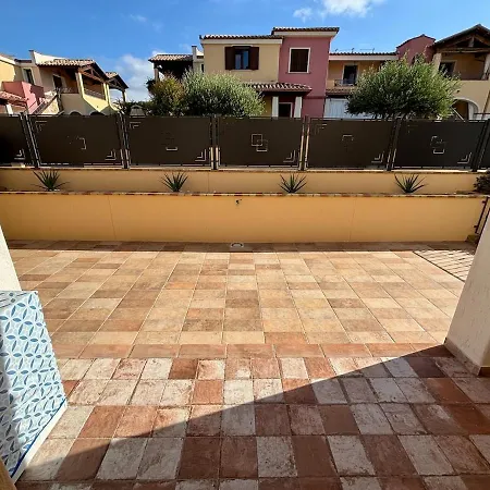 Semesterbostad Casa Merlino By La Via Del Mare Viaggi E Vacanze Villasimius